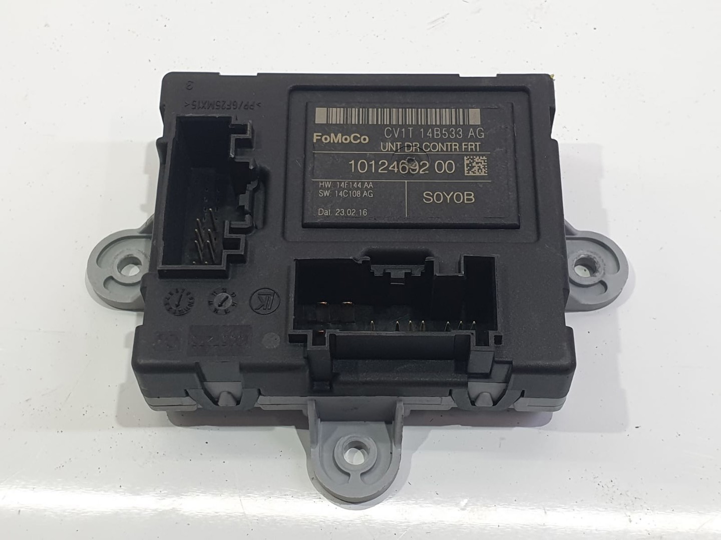 Modul confort usa fata dreapta cv1t14b533ag Ford Fiesta 6 (facelift) (2013 - 2020)