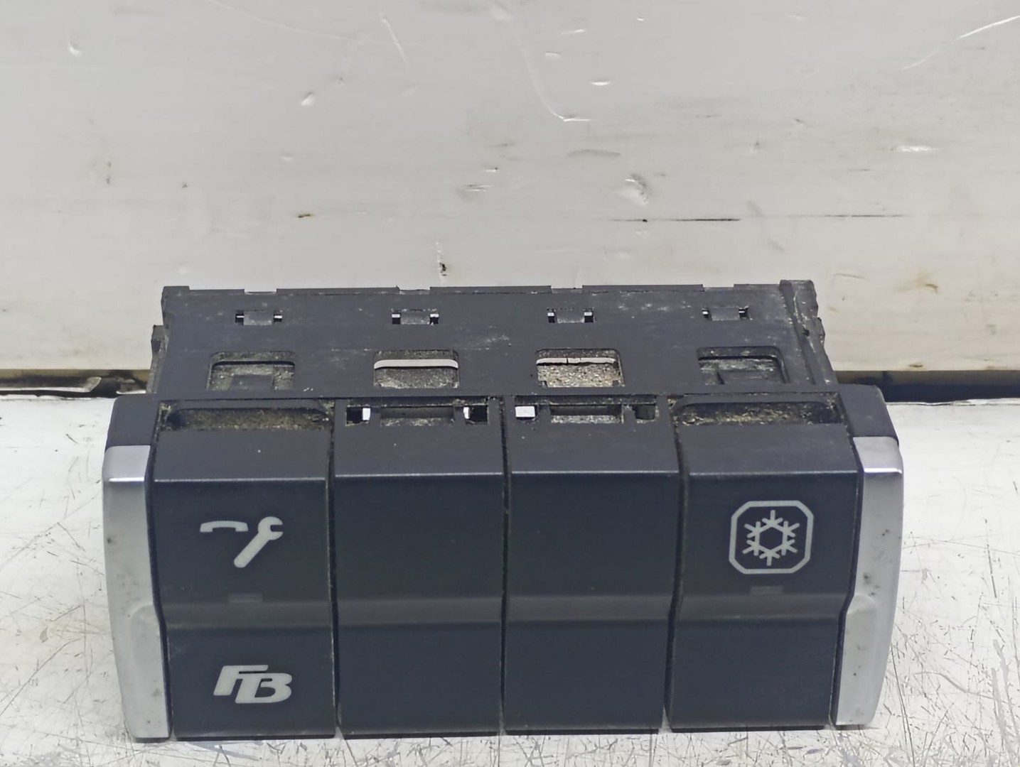 Panou butoane A9605400246 Mercedes Benz Actros MP4 1 (2011 - 2019)