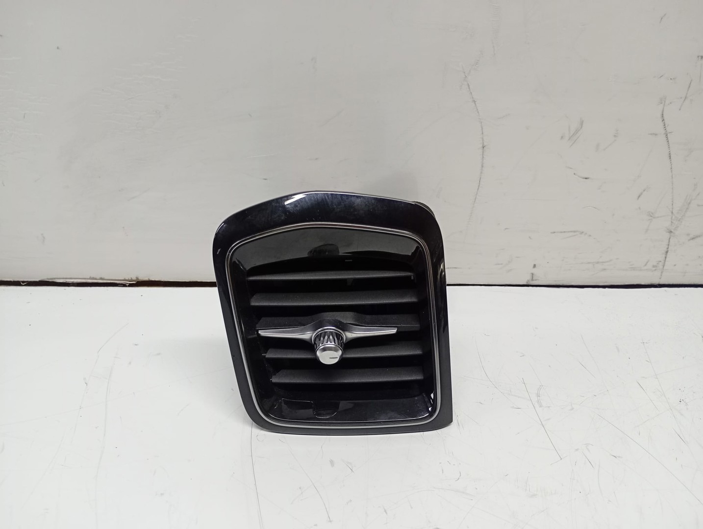 Grila ventilatie 31477273RH Volvo V60 2 (2018 - 2020)
