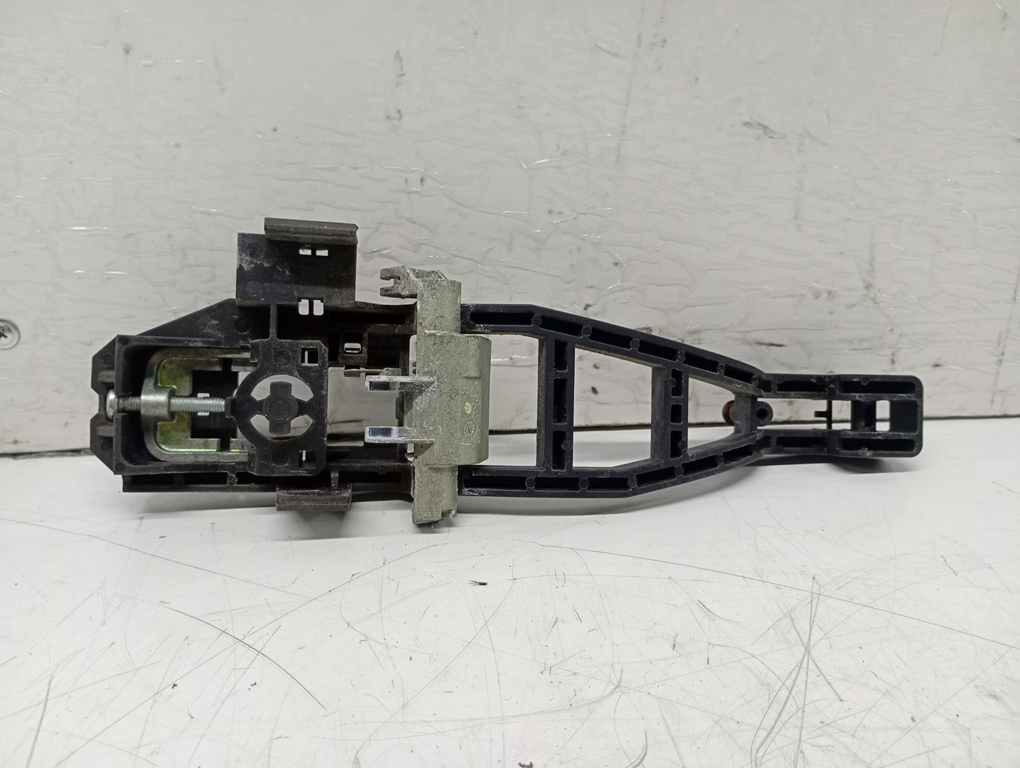 Suport maner exterior 6M21-U224A36A dreapta fata Ford S-Max 1 (facelift) (2010 - 2015)