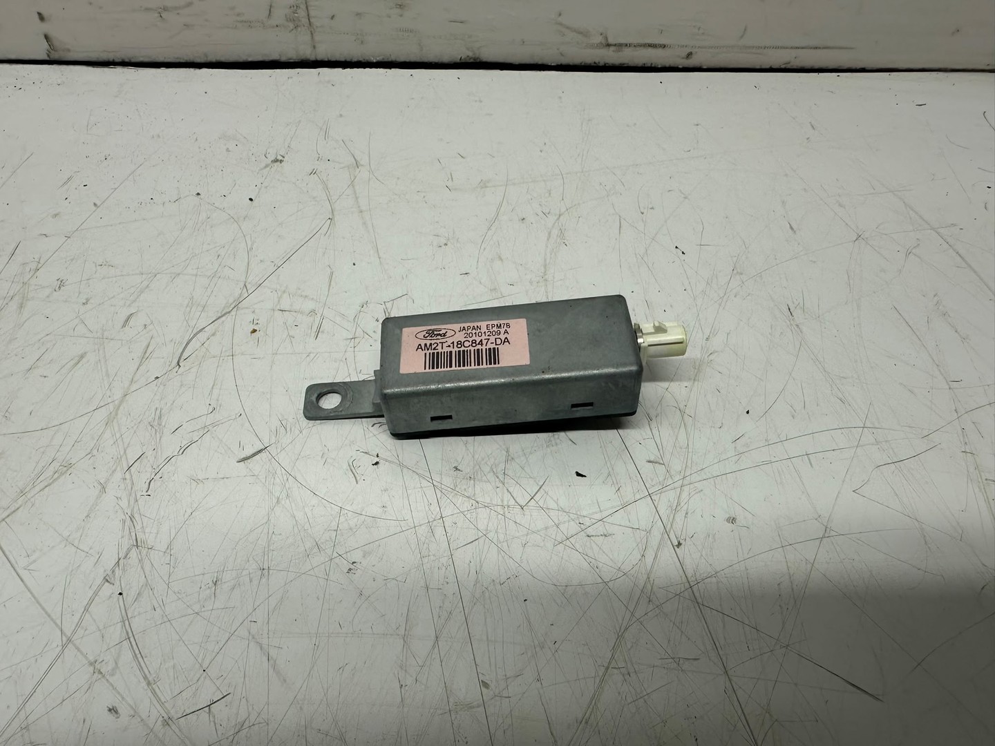 Amplificator antena Am2t-18c847-da Ford S-Max 1 (facelift) (2010 - 2015)