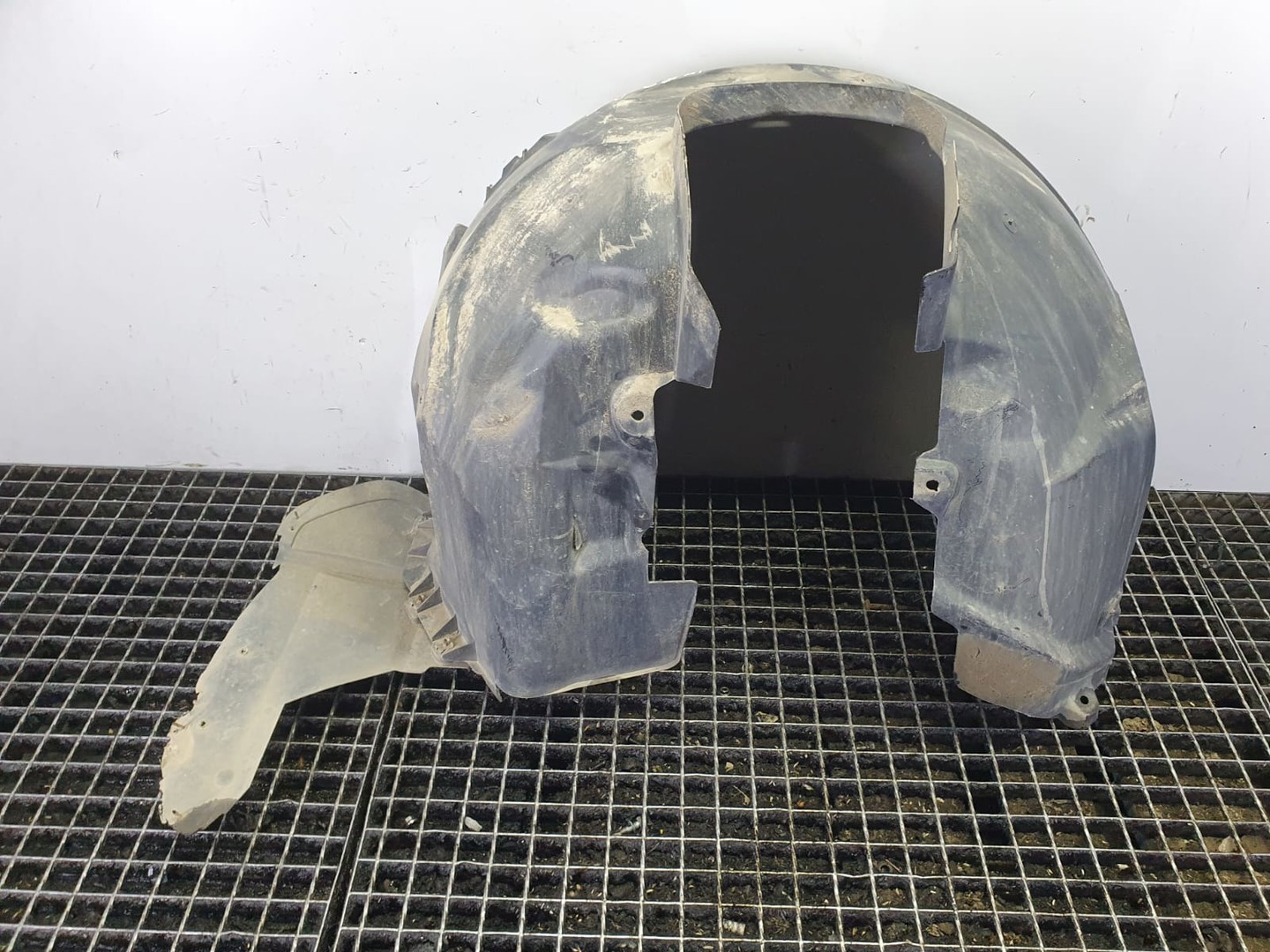 Carenaj roata fata dreapta 6m21-a16114-aJ Ford S-Max 1 (facelift) (2010 - 2015)