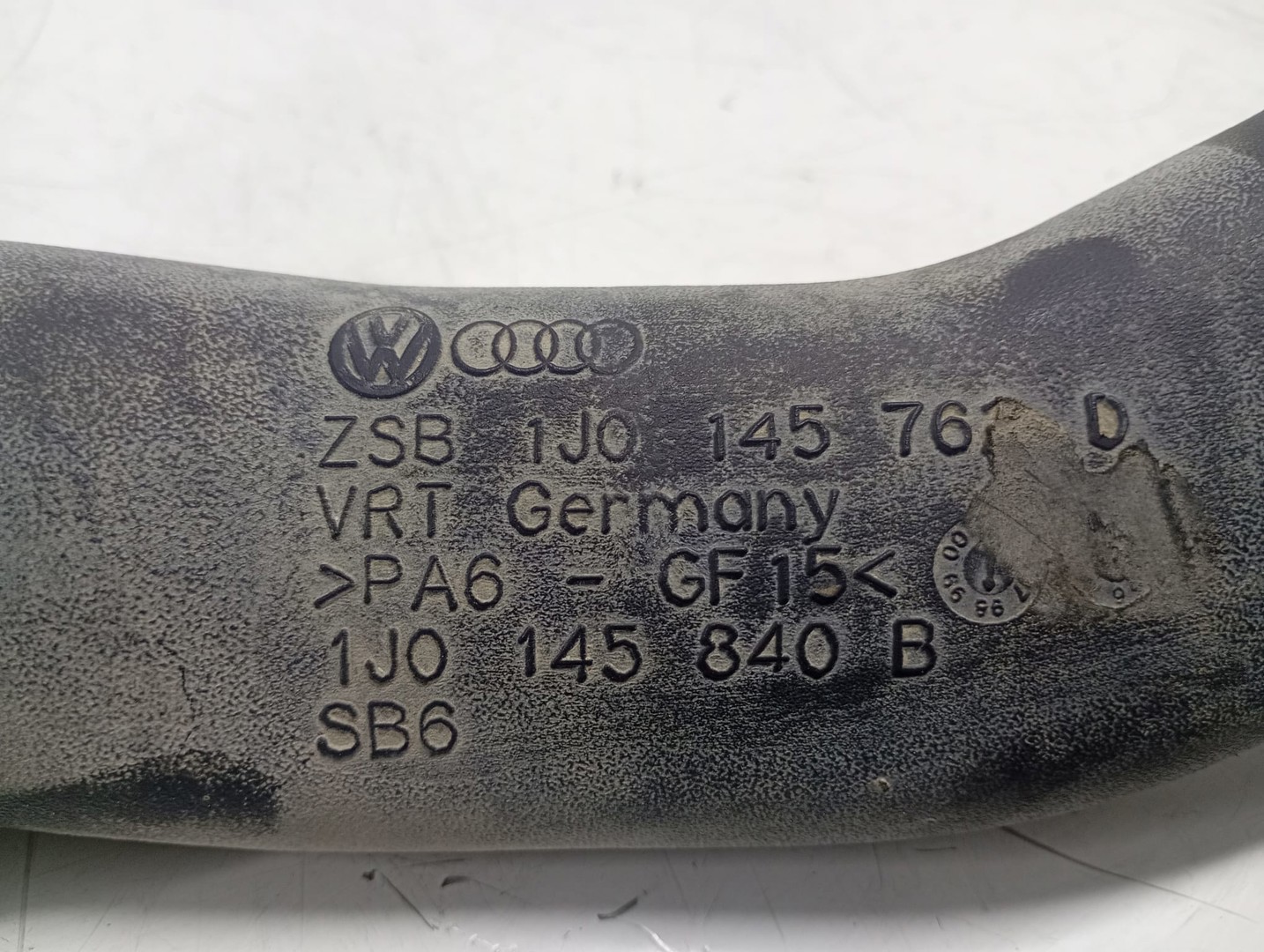 Tub intercooler 1J0145762 Volkswagen Golf 4 (1997 - 2006)