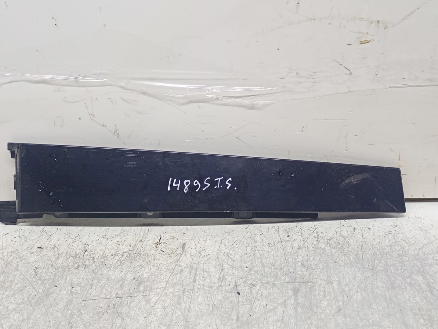 Ornament usa 6M21R254A41 Ford S-Max 1 (facelift) (2010 - 2015)