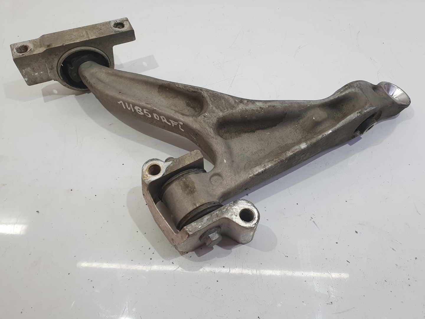 Brat suspensie dreapta fata fr8zarh Volvo V60 2 (2018 - 2020)