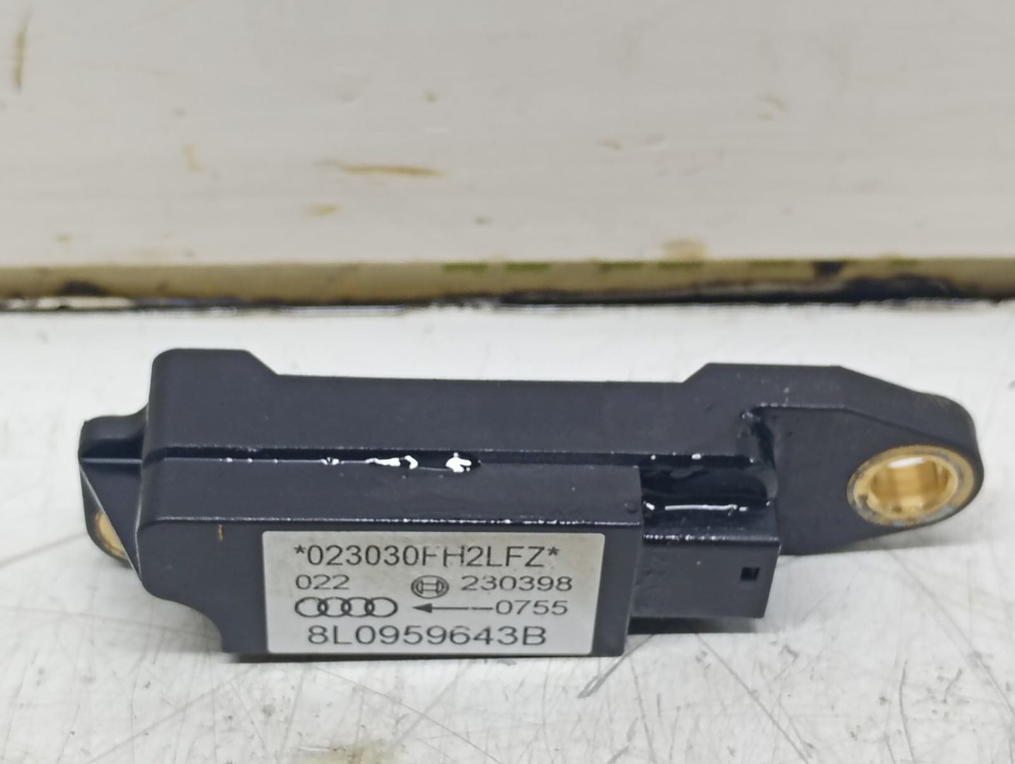 Senzor impact 8L0959643B Audi A3 8L (1996 - 2000)
