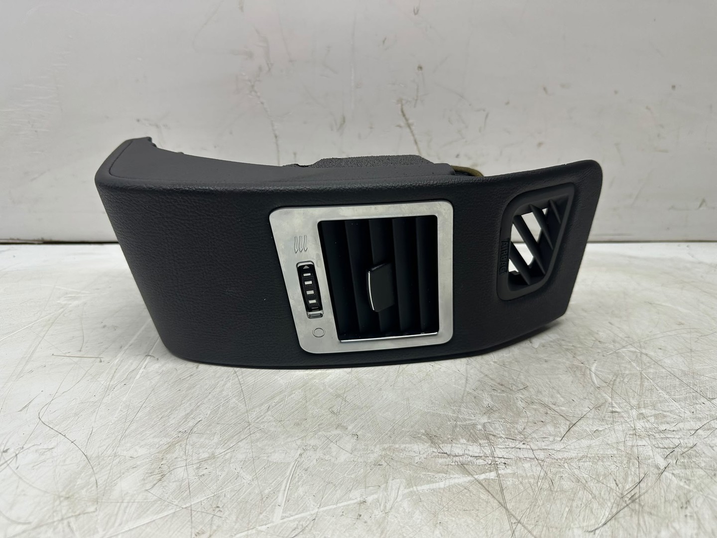 Grila ventilatie Ah32-19636-a Land Rover Range Rover Sport 1 (facelift) (2009 - 2013)