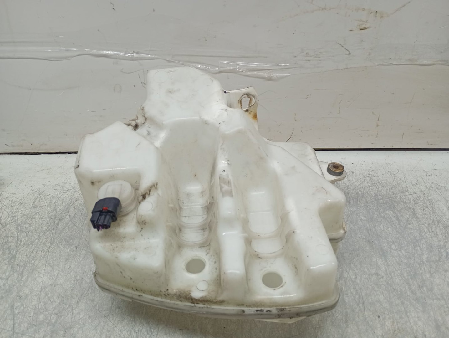 Vas lichid parbriz AH22-17A645-AD Land Rover Range Rover Sport 1 (facelift) (2009 - 2013)