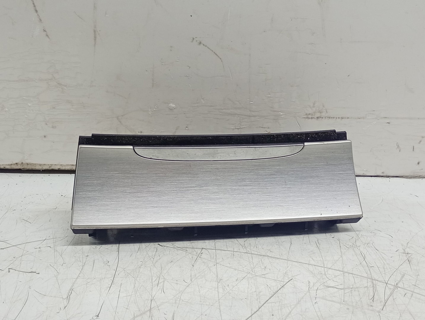 Scrumiera 3C0863284 Volkswagen Passat B6 (2005 - 2010)
