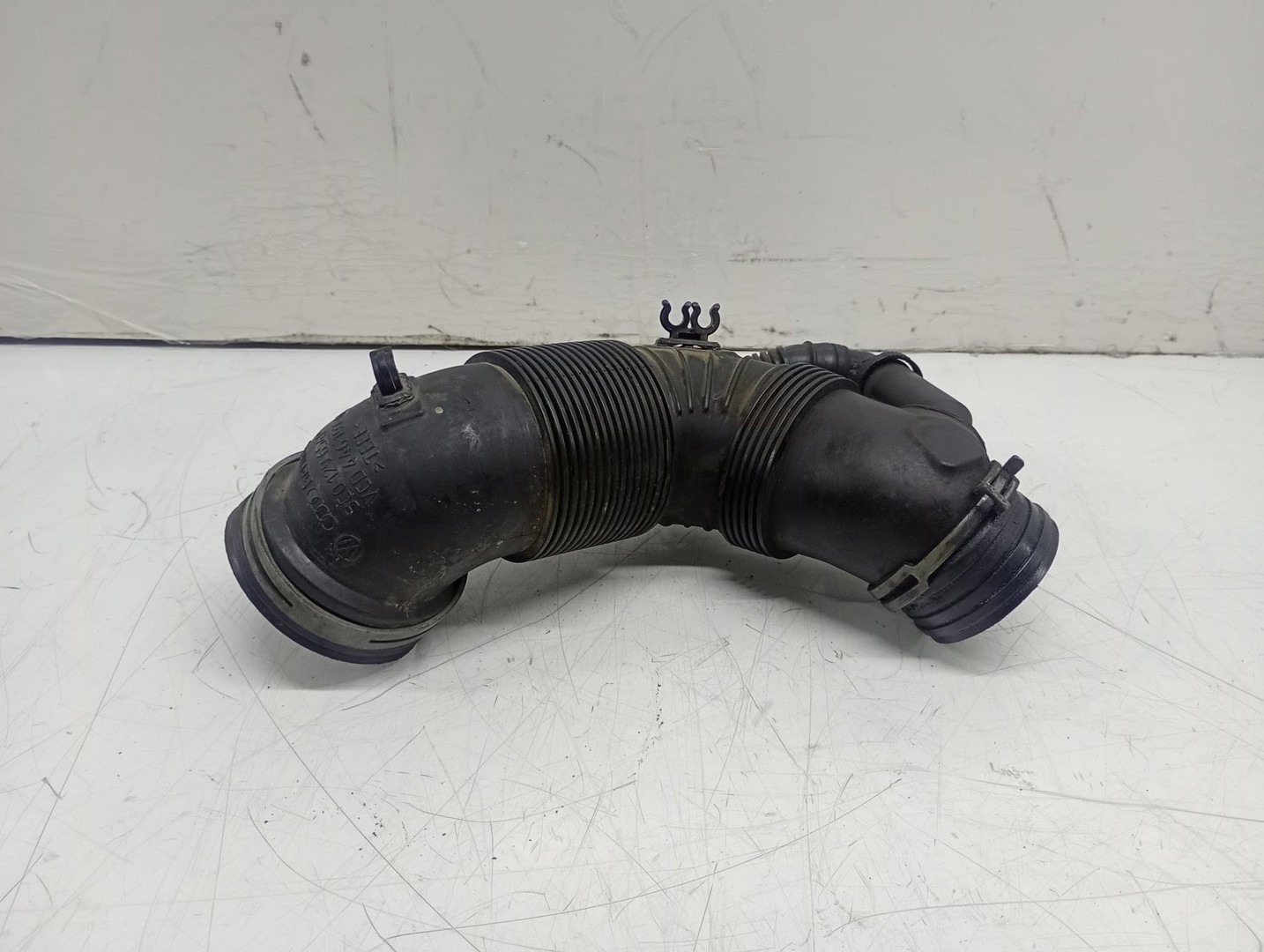 Tub admisie 3c0129654p Volkswagen Passat B6 (2005 - 2010)