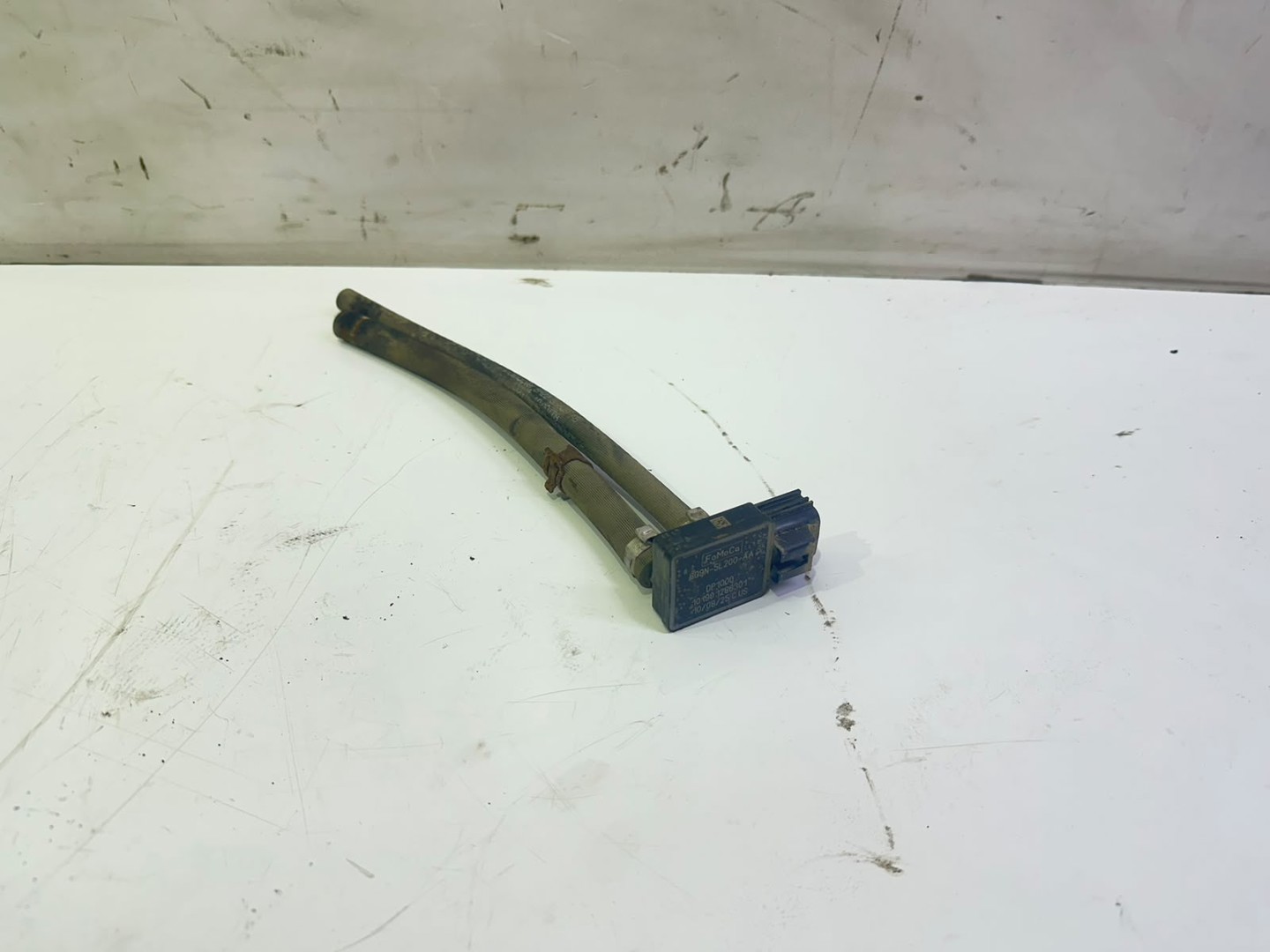 Senzor presiune gaze 6g9n-5L200-aa Land Rover Range Rover Sport 1 (facelift) (2009 - 2013)