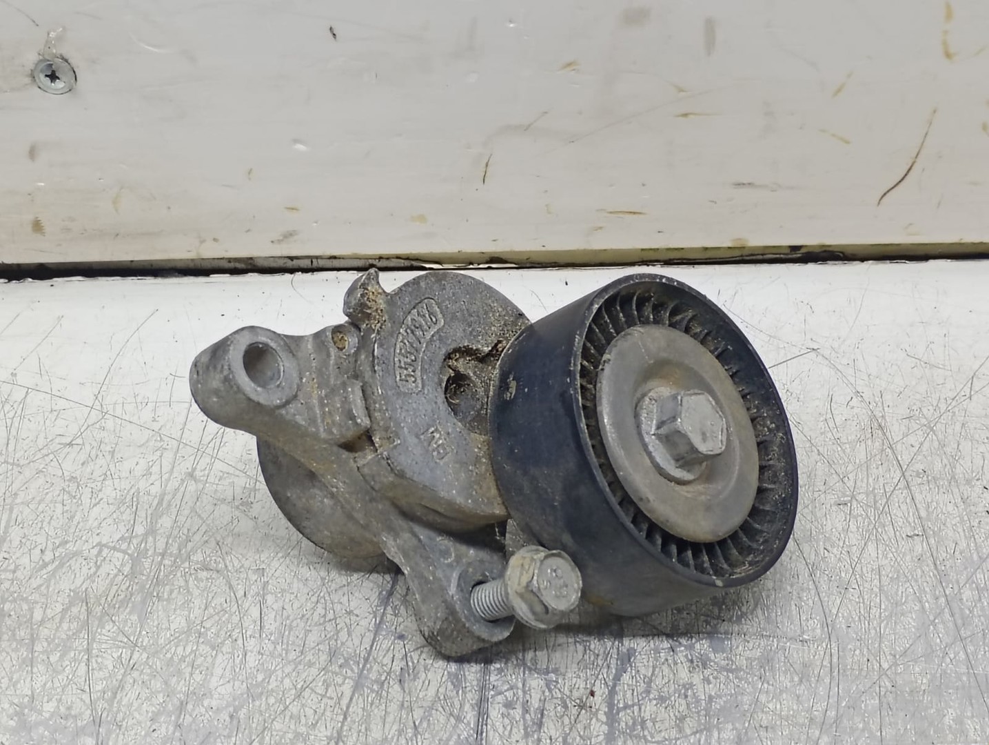Rola intinzatoare 55577916 Opel Insignia A (2008 - 2014)