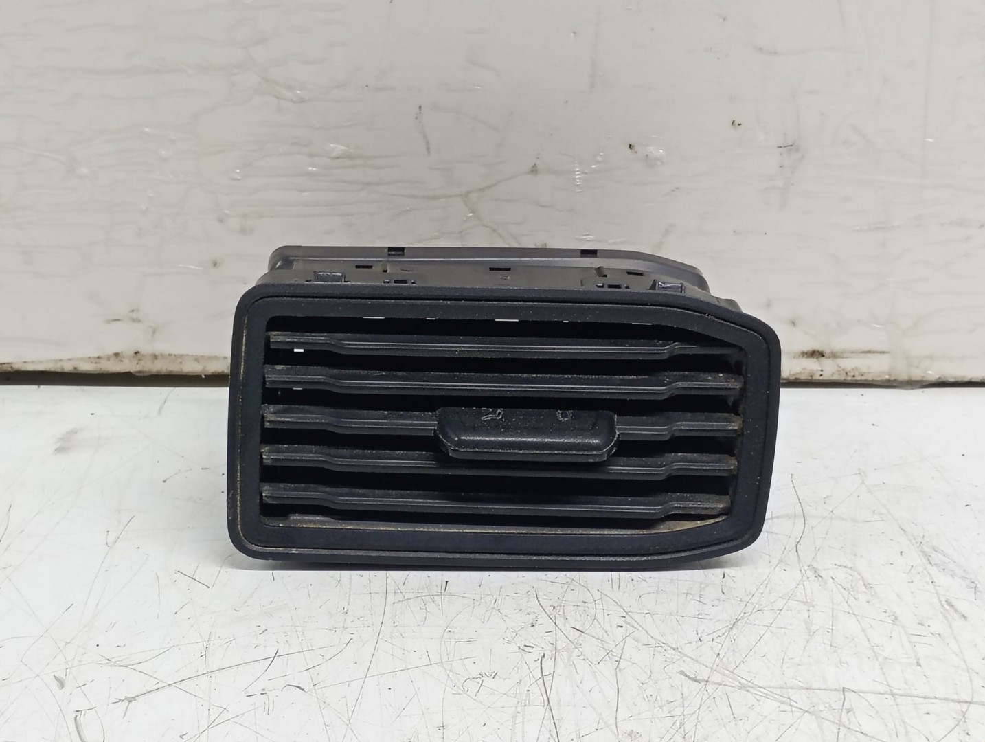 Grila ventilatie 2K5819701A Volkswagen Caddy 4 (2015 - 2020)
