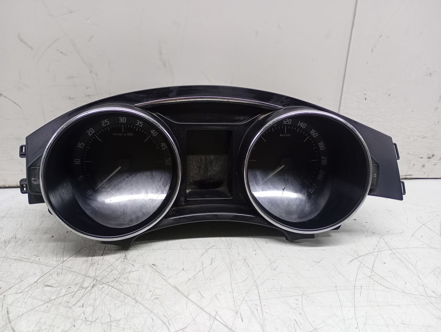 Ceasuri de bord 3T1920841E Skoda Superb 2 (2008 - 2013)