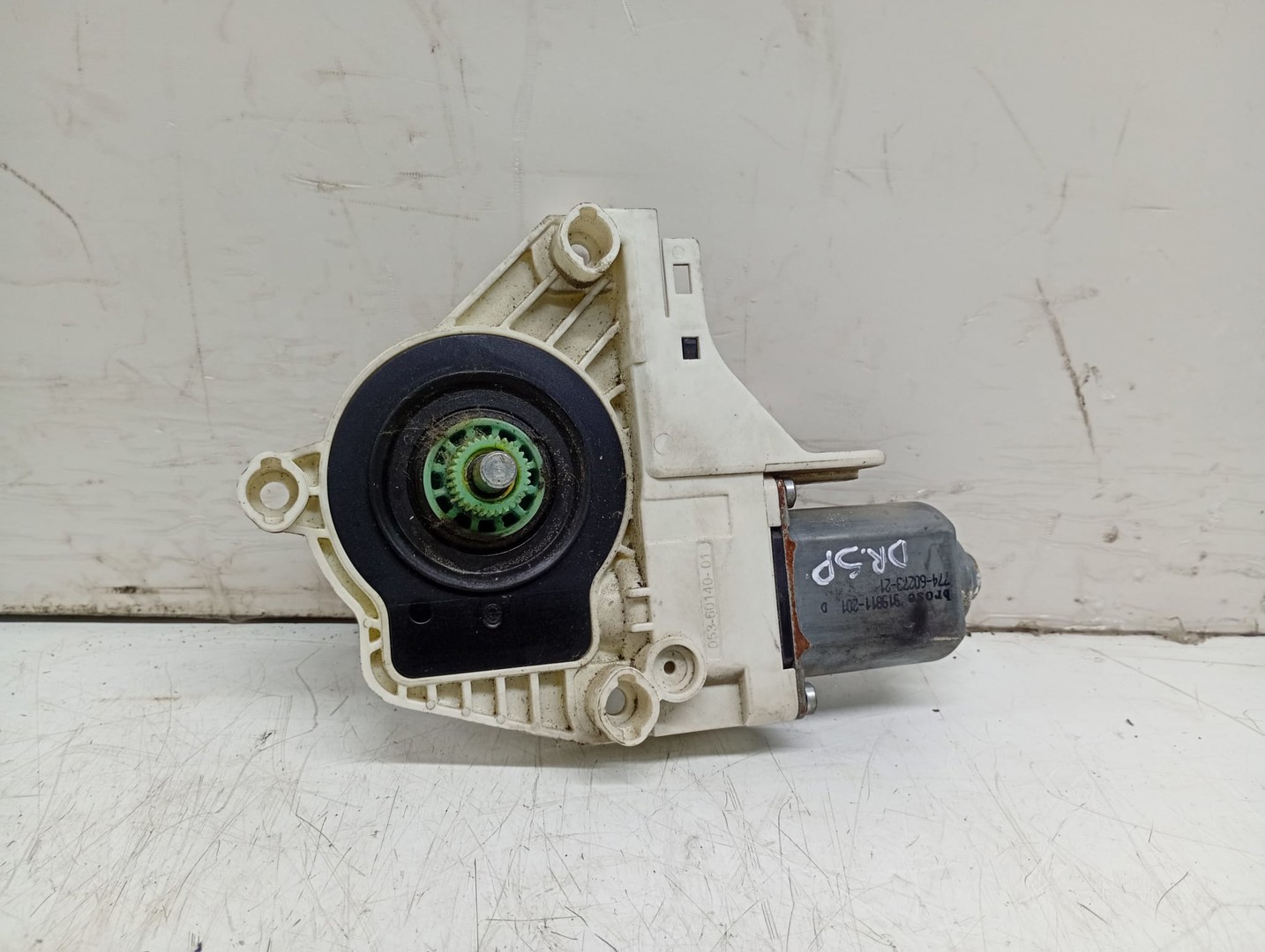 Motoras geam dreapta spate 942886-100 053-60140-01 Audi A8 D4/4H (2010 - 2014)