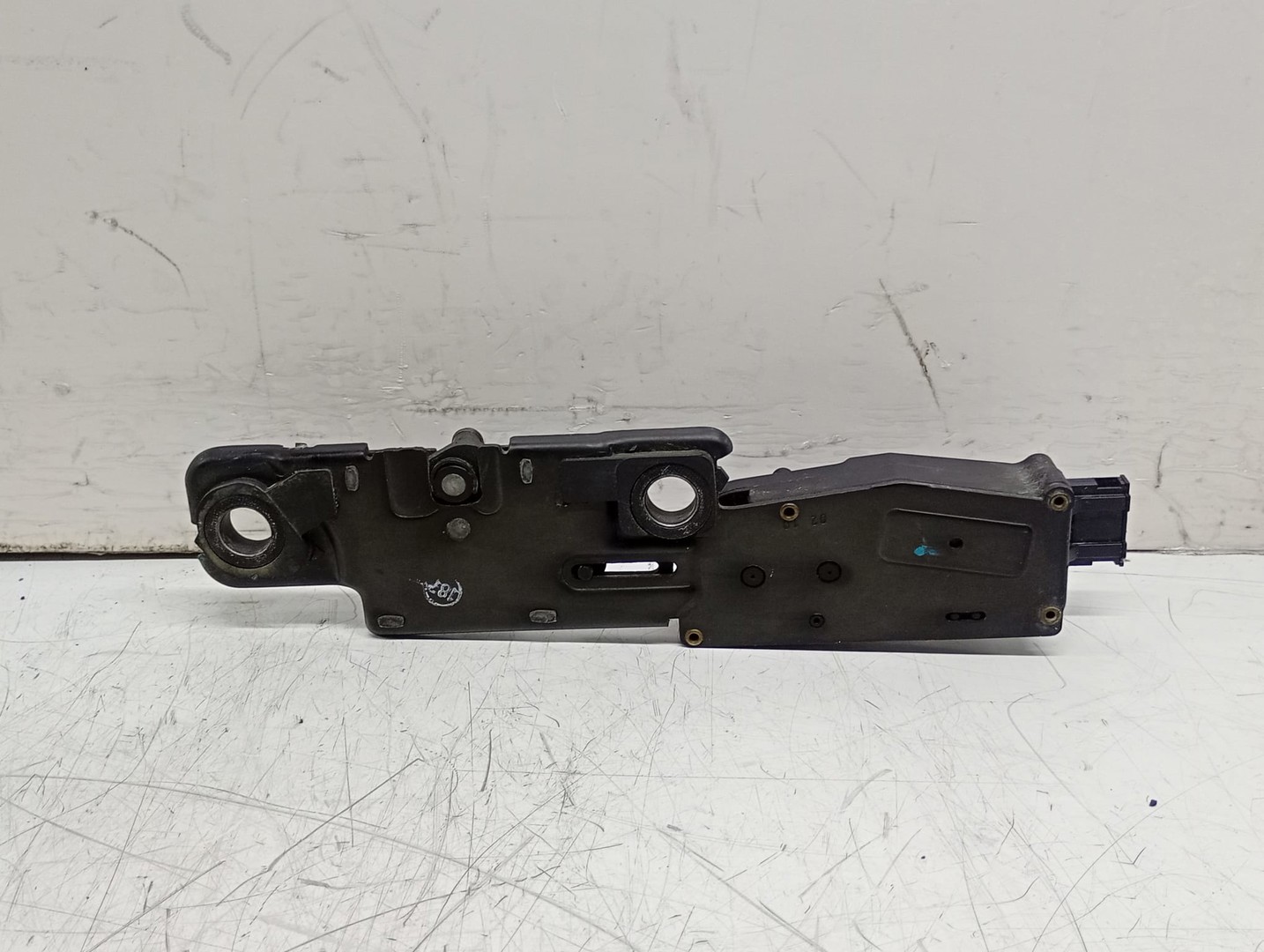 Broasca haion 4F9827383A Skoda Superb 2 (2008 - 2013)