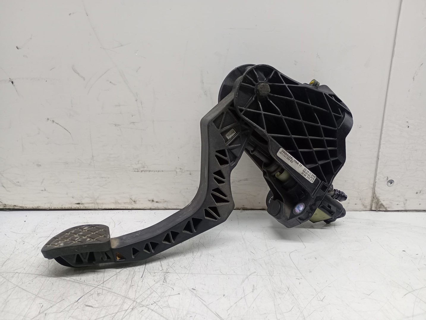 Pedala ambreiaj 1K1721059 1K0721796K Volkswagen Golf 5 (2003 - 2009)