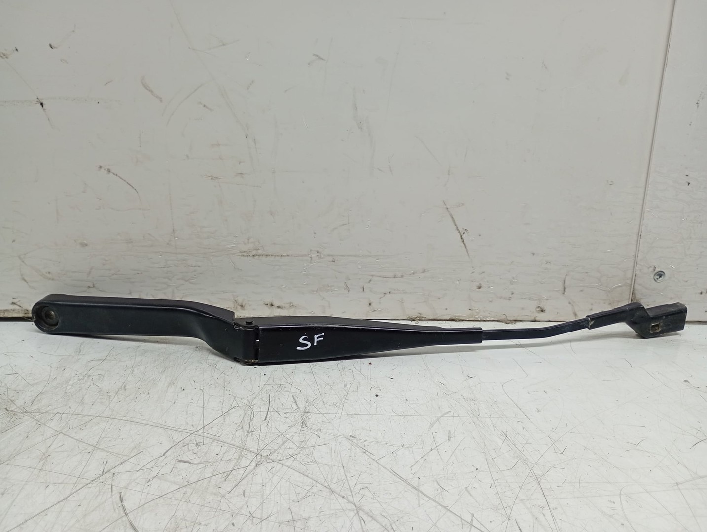 Brat stergator parbriz stanga 3T1955409A Skoda Superb 2 (2008 - 2013)