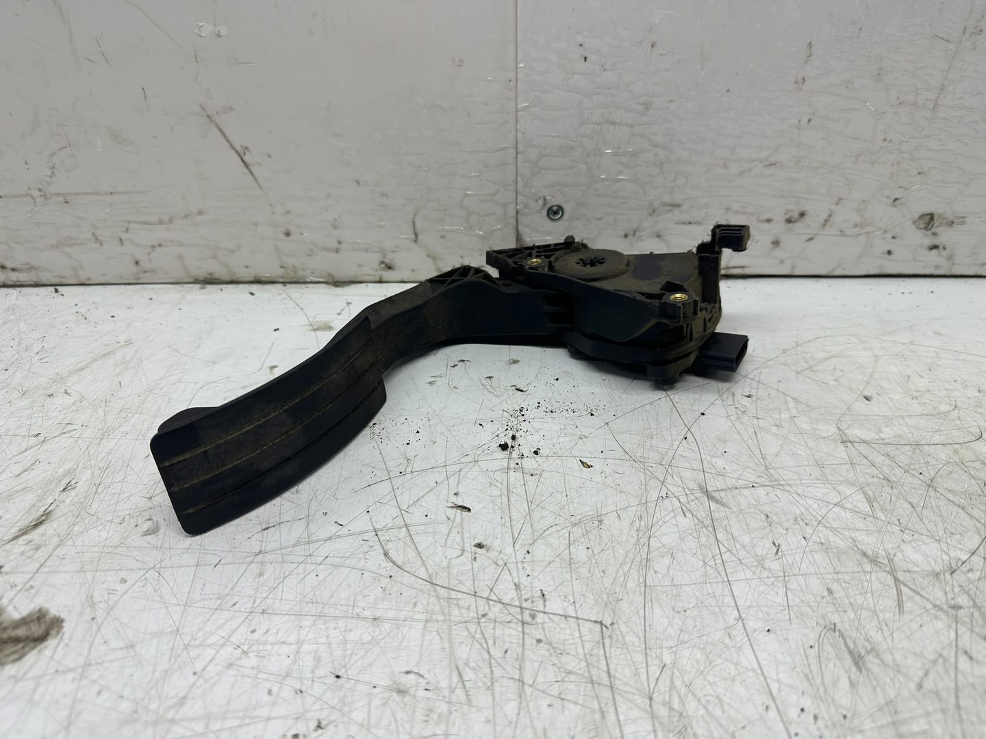 Pedala acceleratie 180022703r Dacia Logan 2 (2013 - 2016)