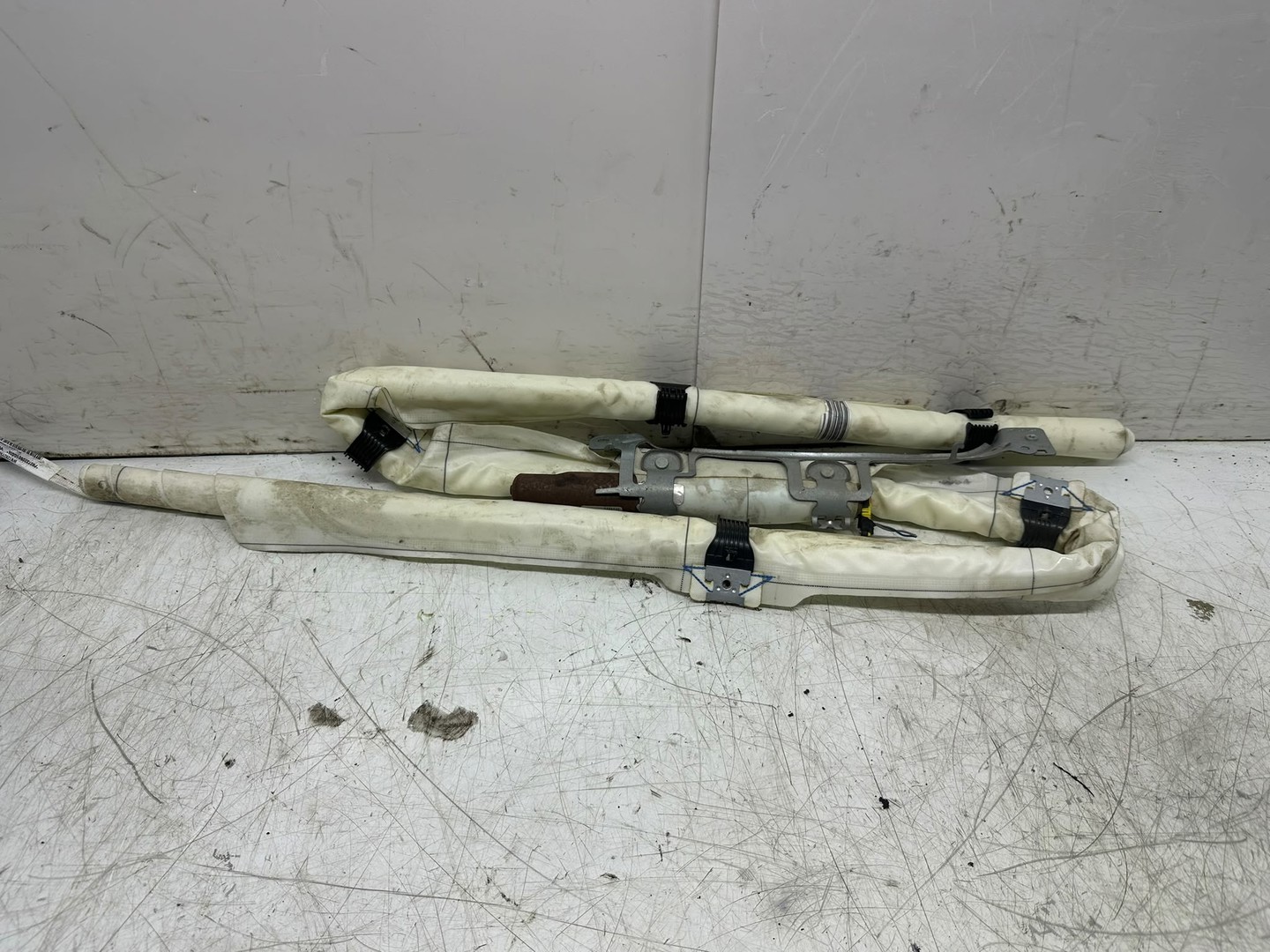 Airbag cortina stanga 1k0880741f Volkswagen Golf 6 (2008 - 2015)