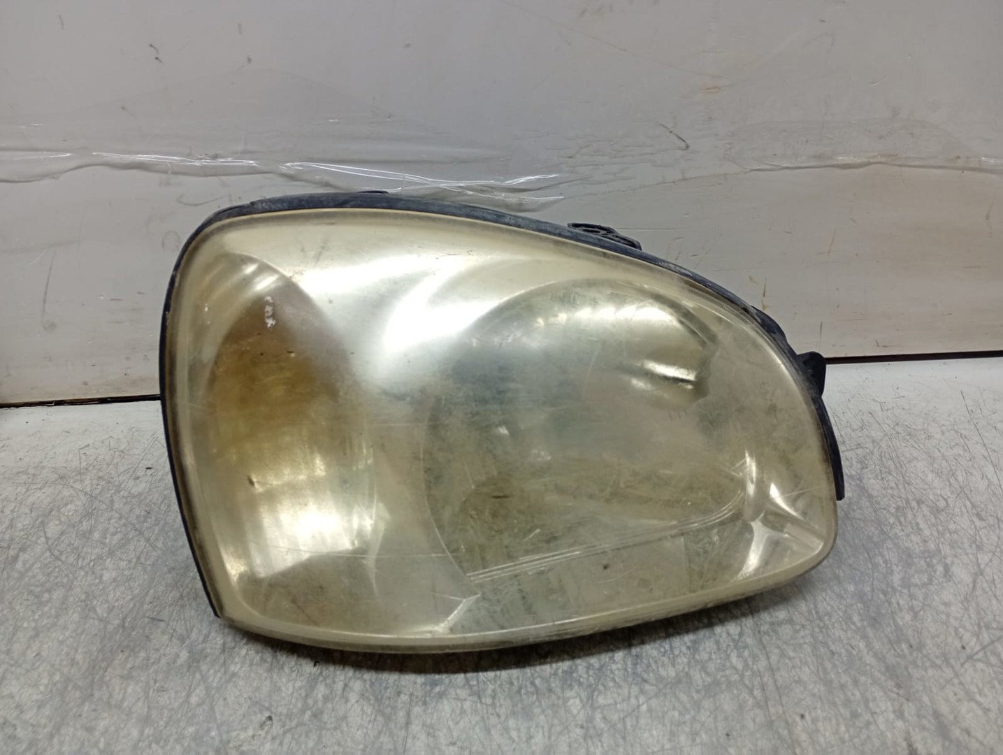 Far dreapta 92102-26xxx Hyundai Santa Fe SM (2000 - 2004)