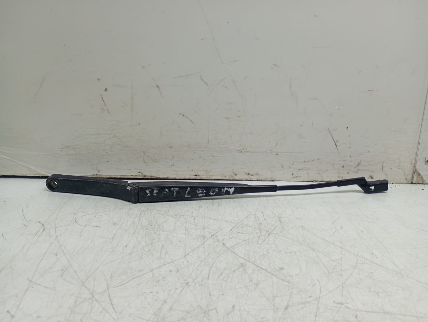 Brat stergator parbriz stanga 5F1955409 Seat Leon 3 (5F) (2012 - 2016)
