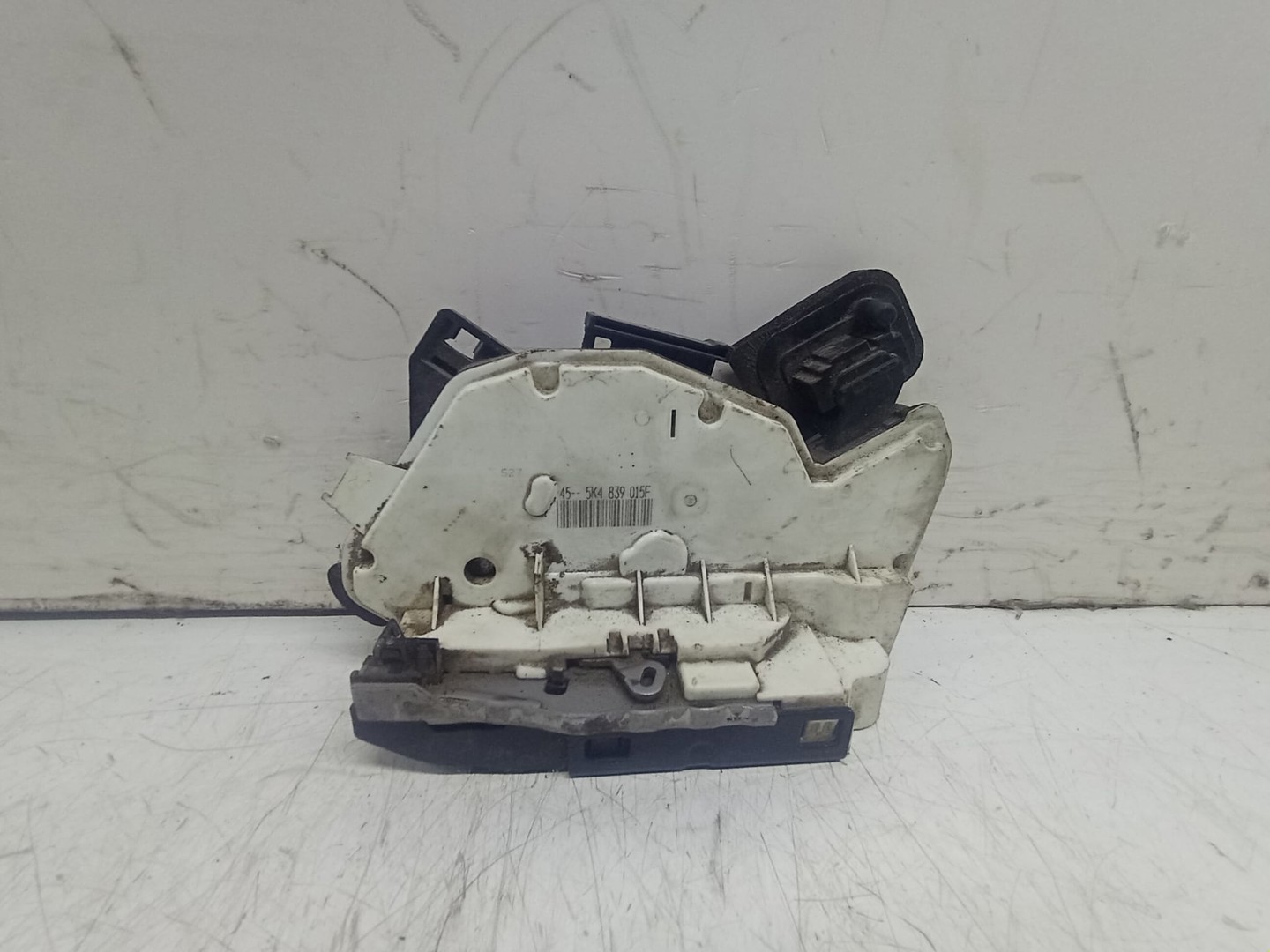 Broasca stanga spate 5K4839015F Volkswagen Polo 5 (6R) (2009 - 2015)