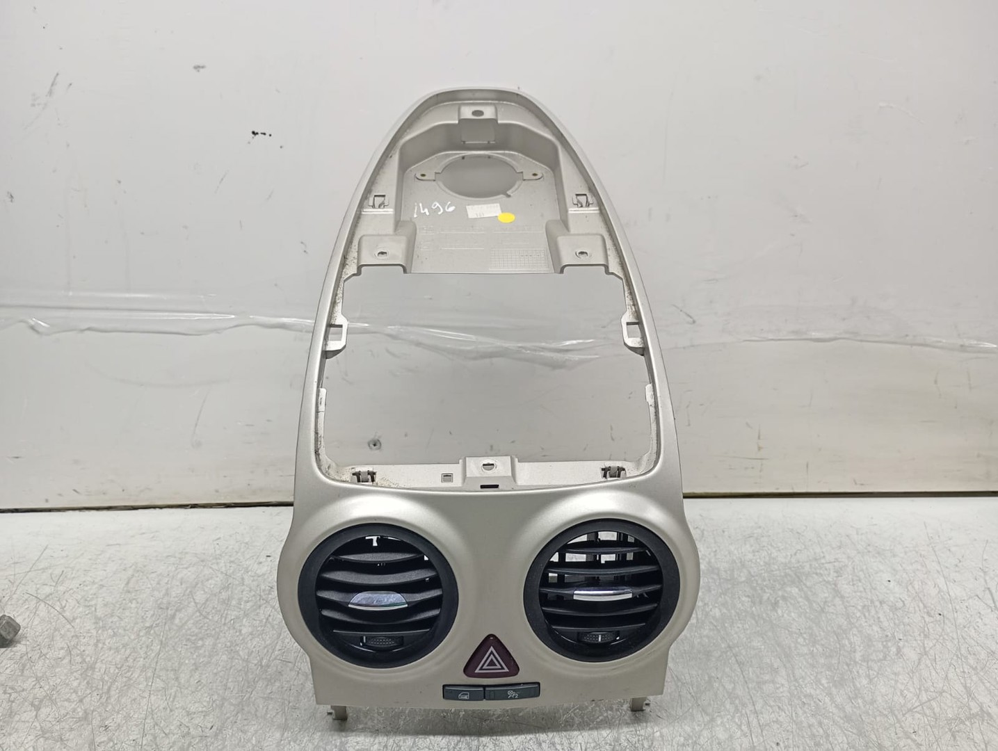 Ornament bord 13204955 Opel Corsa D (2006 - 2011)