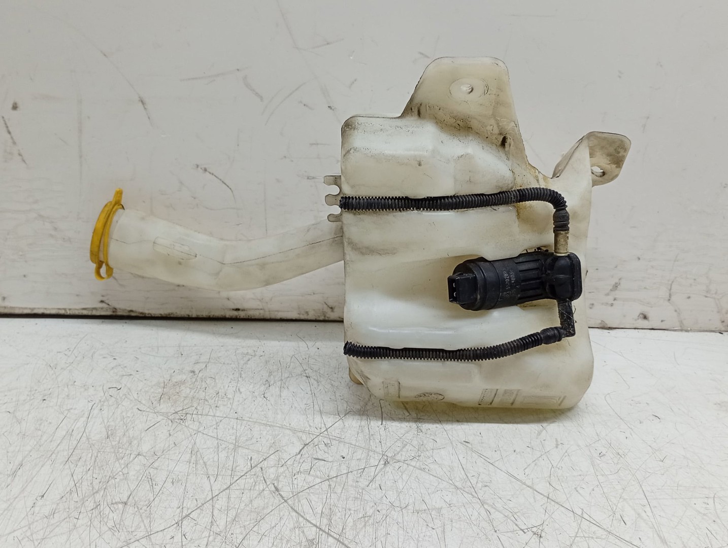Vas lichid parbriz 55702892 461011736 Opel Corsa D (2006 - 2011)