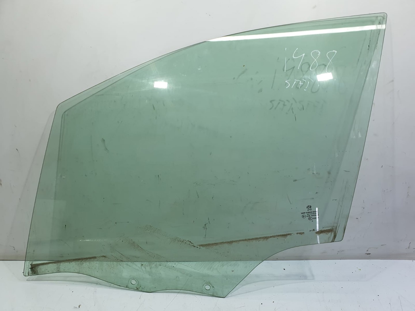 Geam stanga fata Peugeot 208 1 (2012 - 2016)