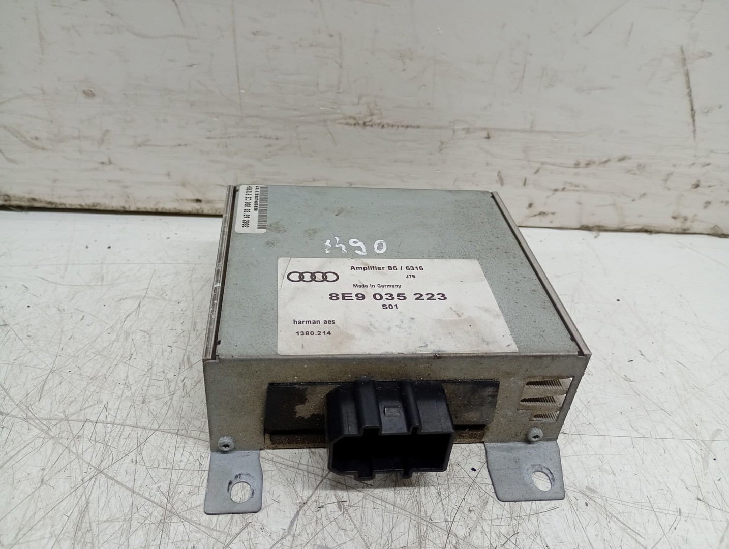 Amplificator audio 8E9035223 Audi A4 B6 (2000 - 2005)