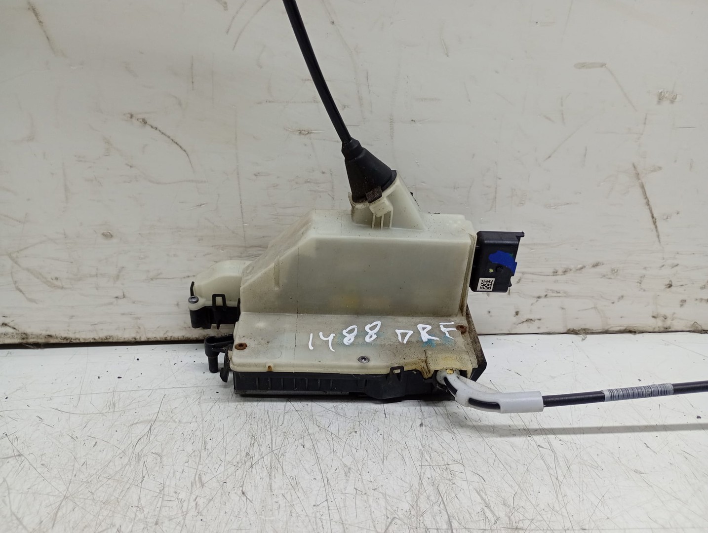 Broasca dreapta fata 45027185 Peugeot 208 1 (2012 - 2016)