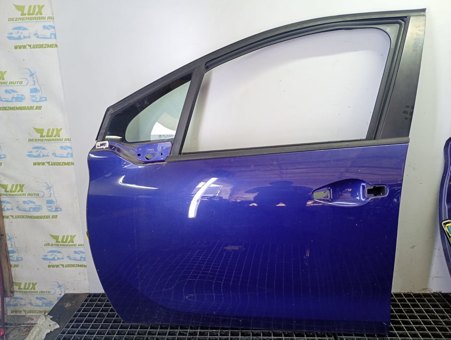 Usa stanga fata Peugeot 208 1 (2012 - 2016)