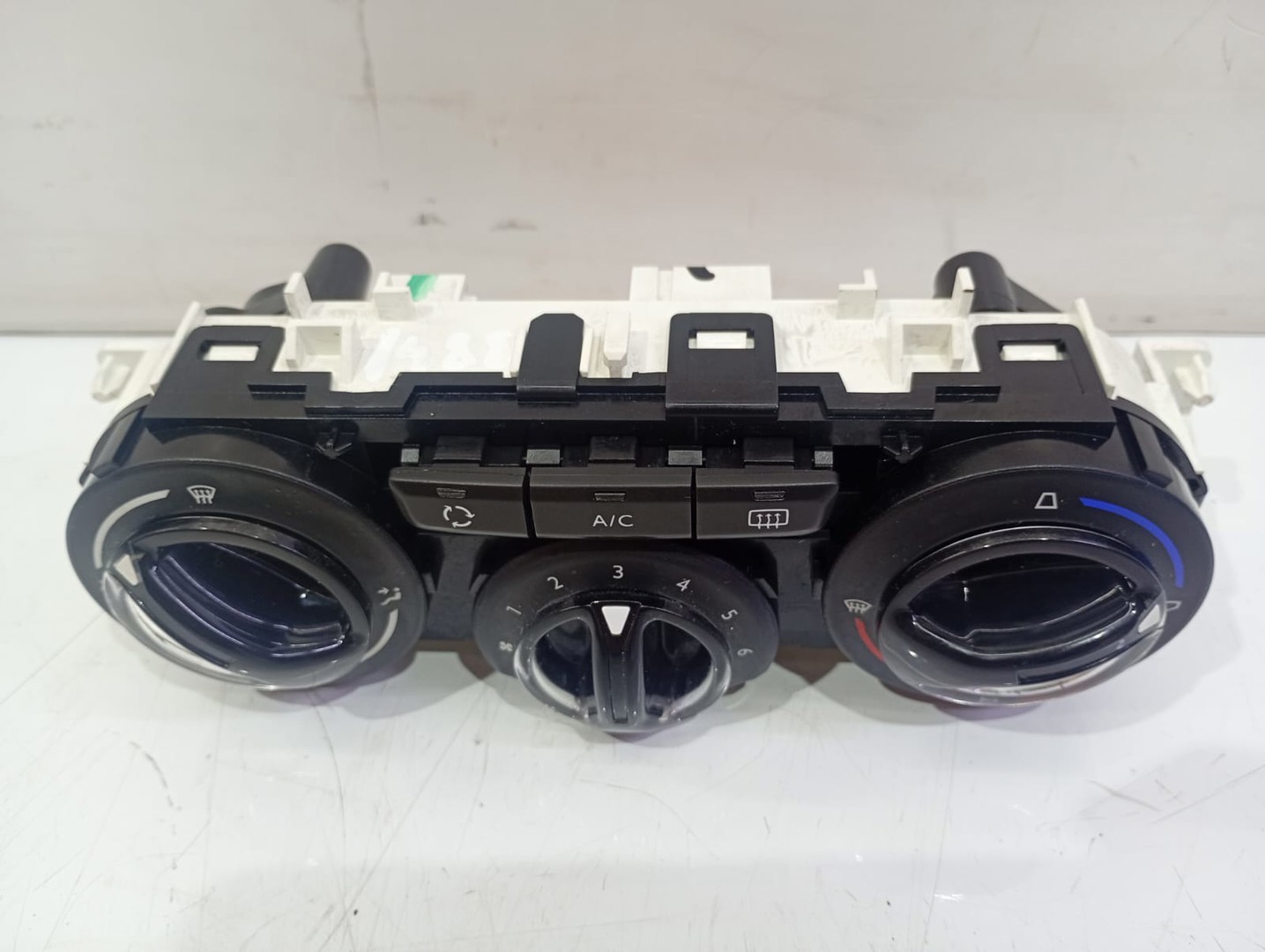 Panou clima ac 96722483 Peugeot 208 1 (2012 - 2016)