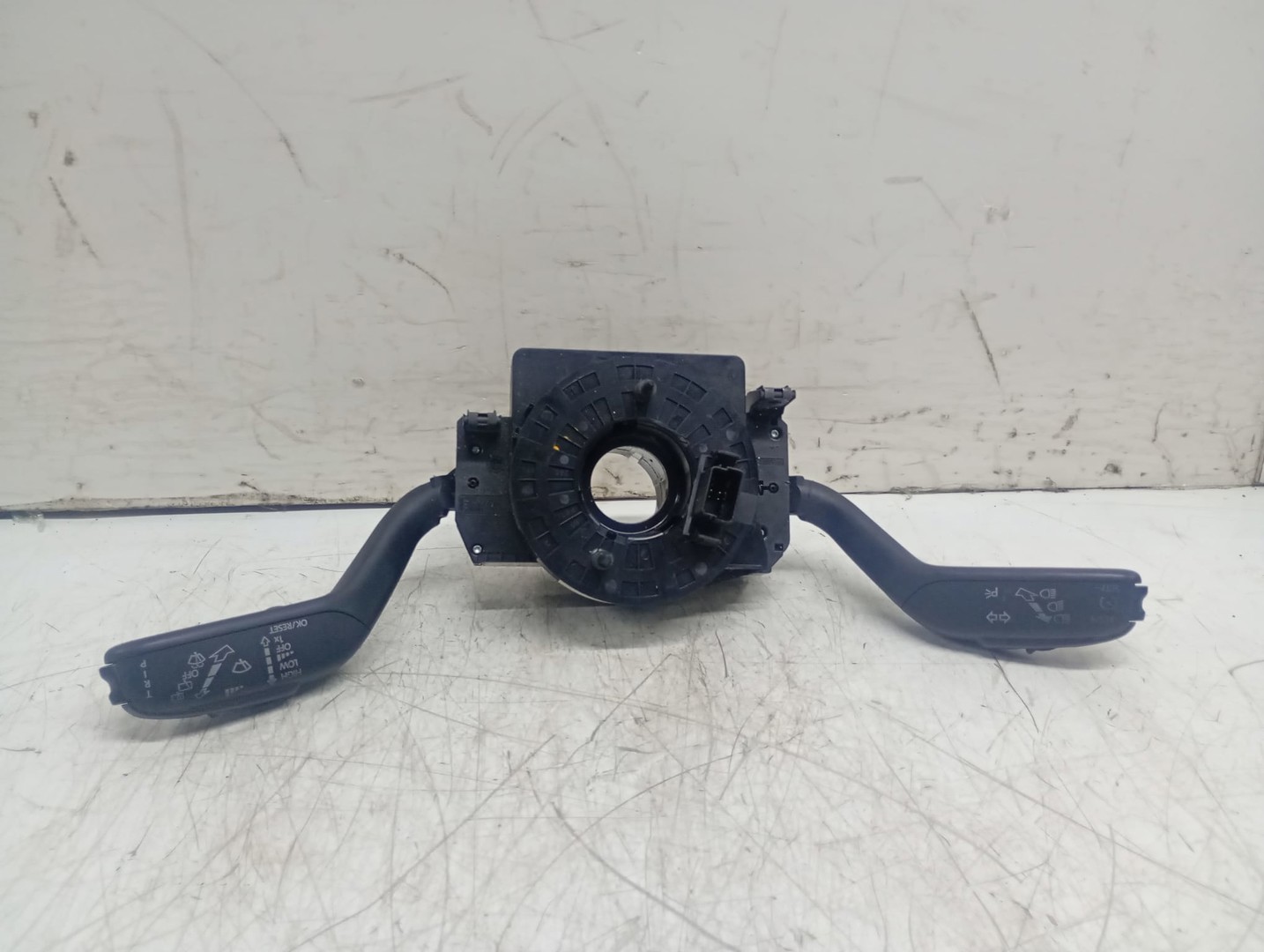 Ansamblu manete spira volan 7H0953503GJ Seat Ibiza 4 (6J) (2008 - 2012)