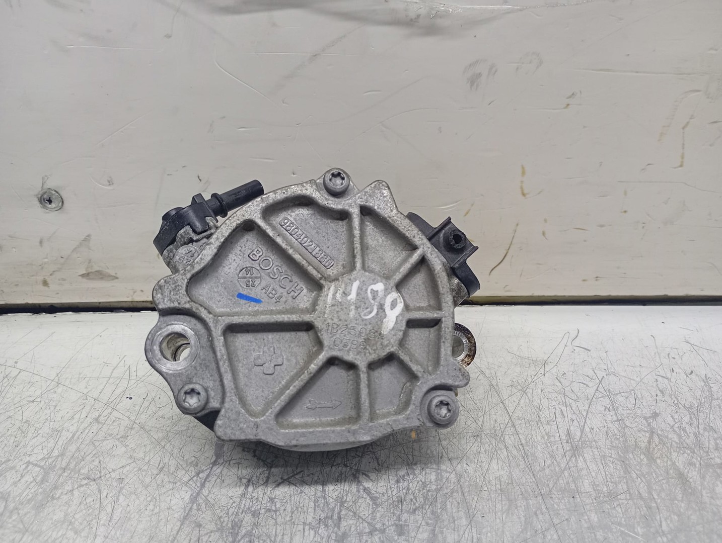 Pompa vacuum 9804021880 Peugeot 208 1 (2012 - 2016)