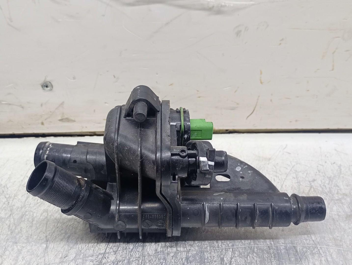 Carcasa termostat 9684588980 Peugeot 208 1 (2012 - 2016)