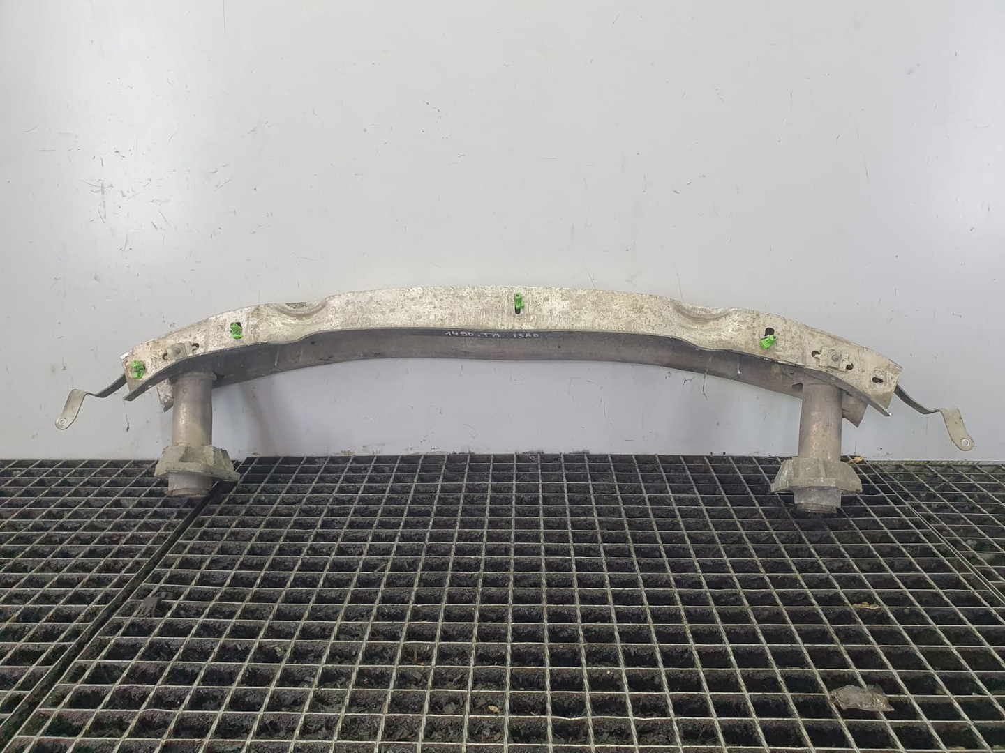 Armatura bara fata 8e0807109c Audi A4 B6 (2000 - 2005)