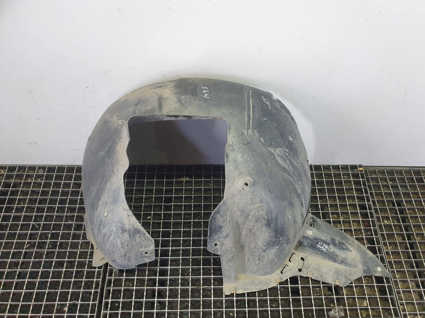 Carenaj roata fata stanga 2k5805911k Volkswagen Caddy 4 (2015 - 2020)