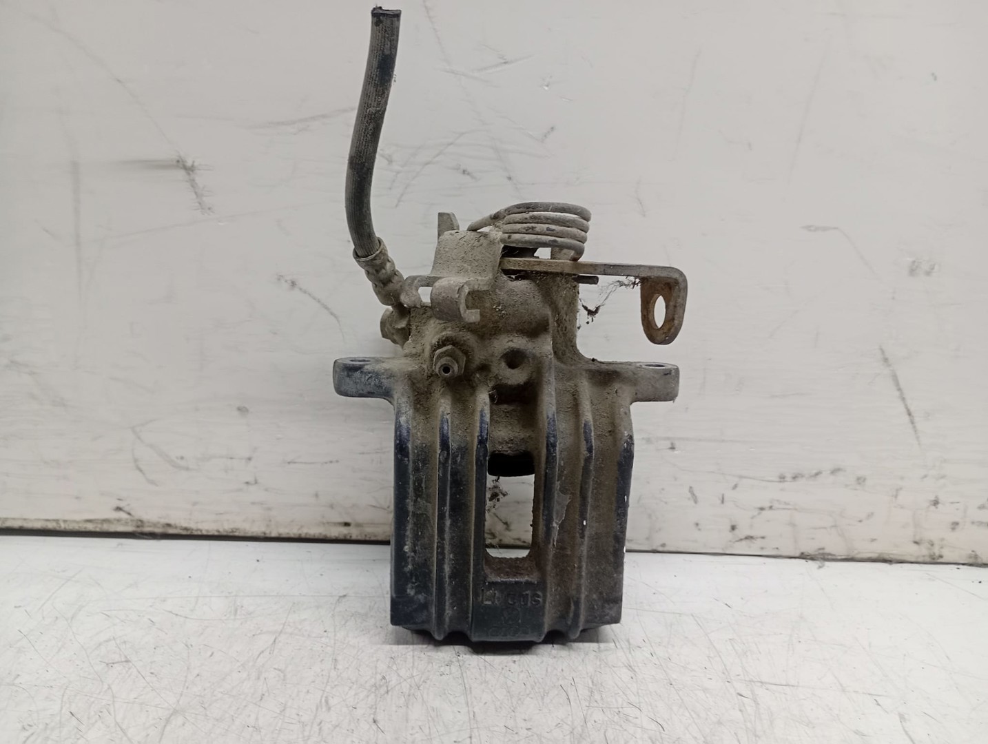 Etrier stanga spate Audi A4 B6 (2000 - 2005)