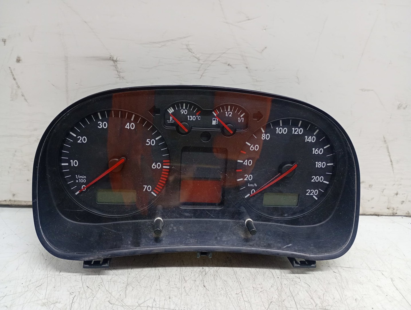 Ceasuri de bord 1J0920826 Volkswagen Golf 4 (1997 - 2006)