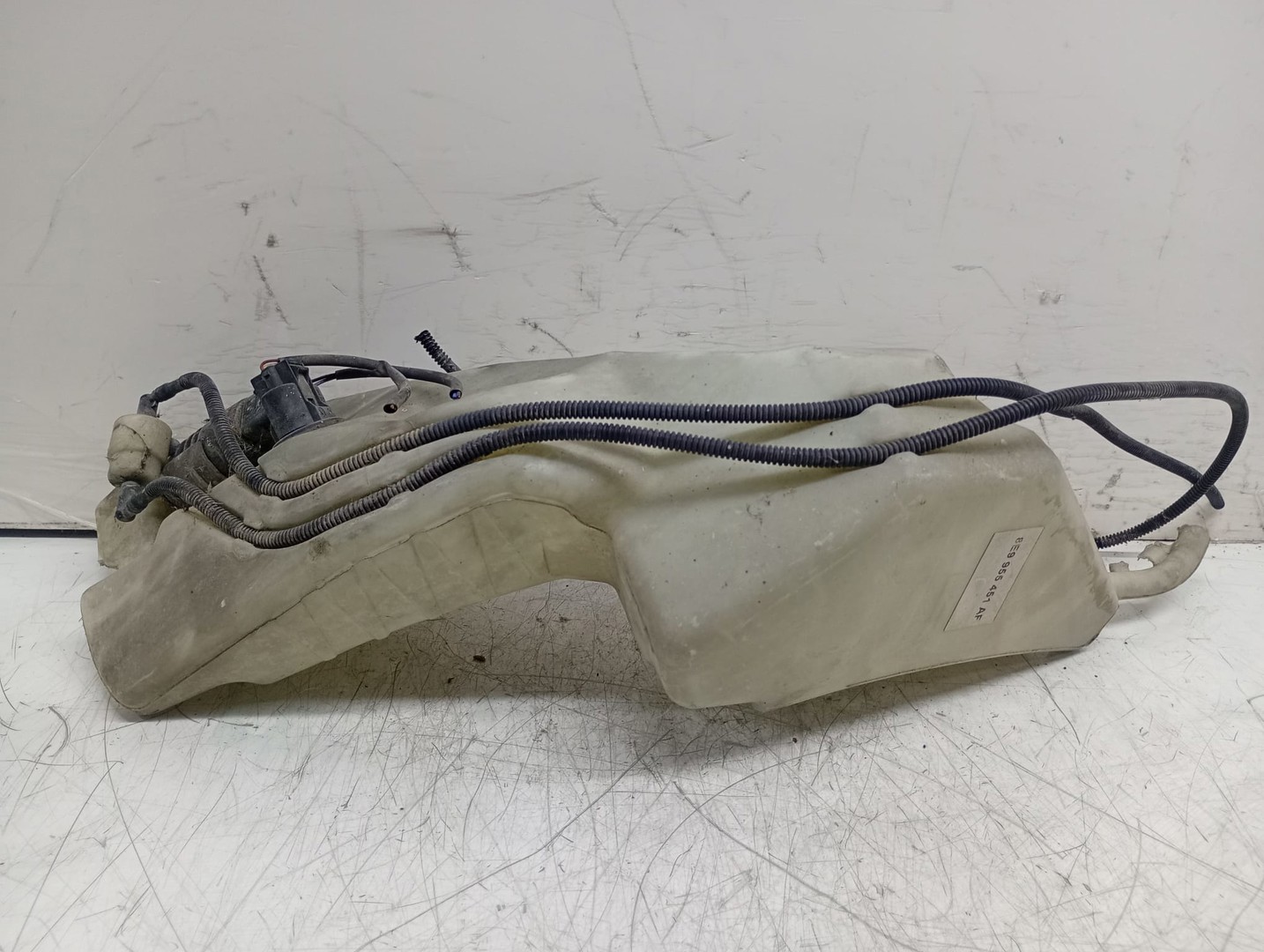 Vas lichid parbriz 8E9955451AF Audi A4 B6 (2000 - 2005)