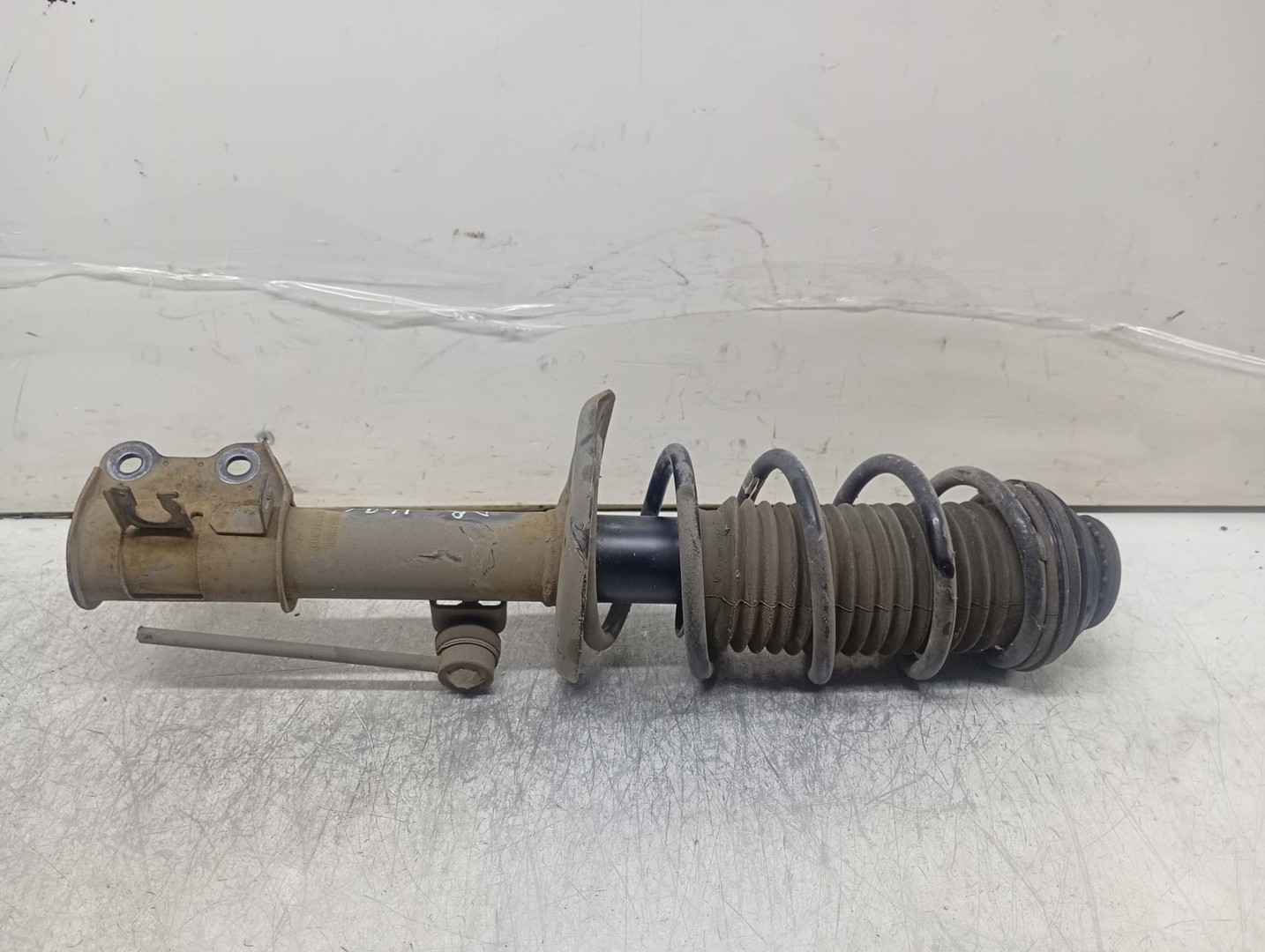 Amortizor cu arc dreapta fata Opel Corsa D (2006 - 2011)
