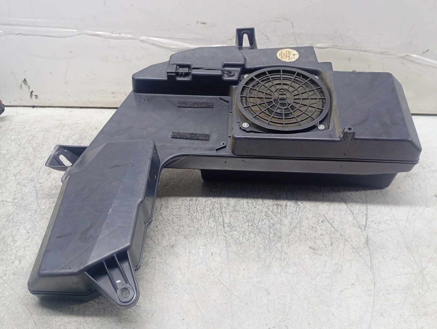 Subwoofer 2752510370 Audi A4 B6 (2000 - 2005)