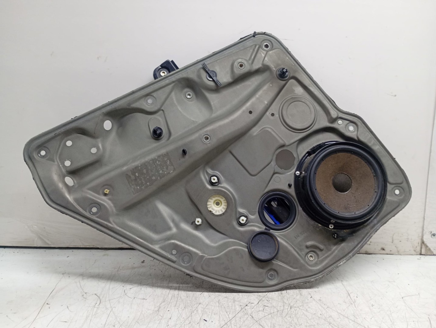 Macara geam stanga spate 1J4839755E Volkswagen Golf 4 (1997 - 2006)