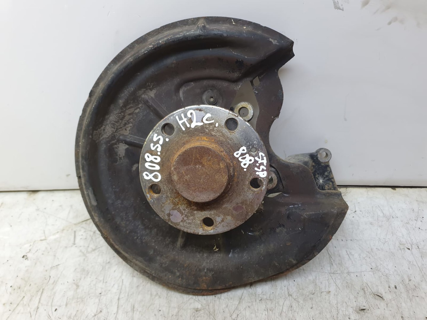 Fuzeta stanga spate Volkswagen Golf Plus 1 (2004 - 2009)