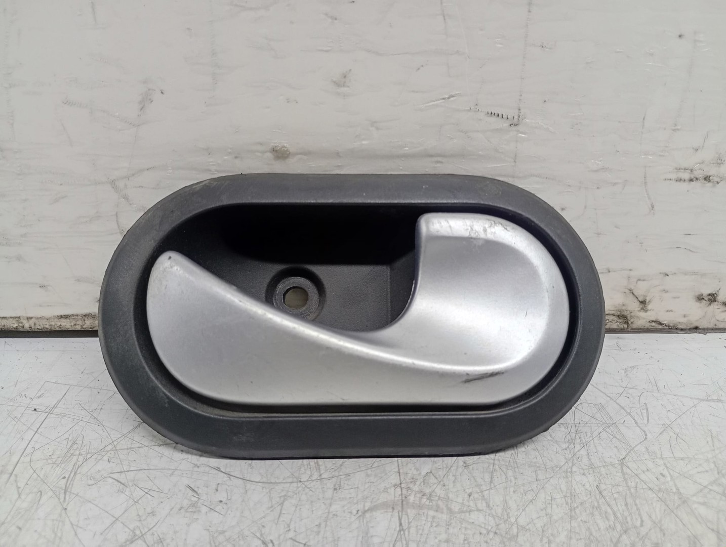 Maner interior dreapta fata 8200733847 Dacia Logan 1 (facelift) (2007 - 2012)