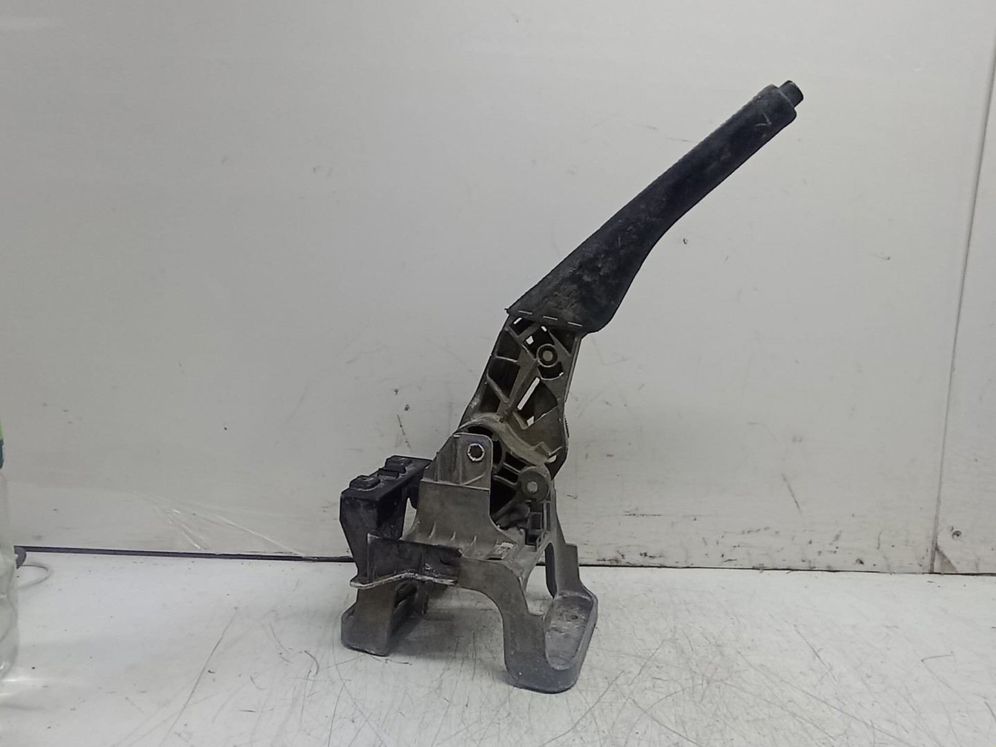 Maneta frana de mana 1T1711303G Volkswagen Touran 1 (2003 - 2006)