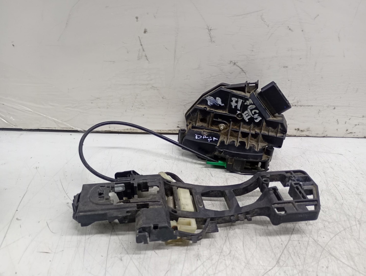 Broasca dreapta fata BM5A-A21812-BE Ford Focus 3 (2011 - 2015)