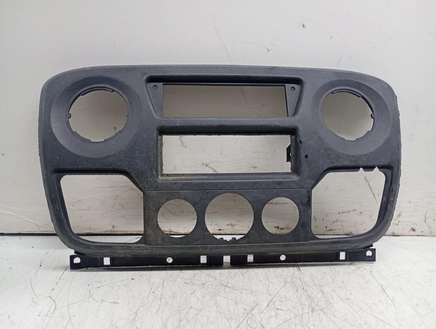 Ornament bord 682600025R Renault Master 3 (1st facelift) (2014 - 2019)